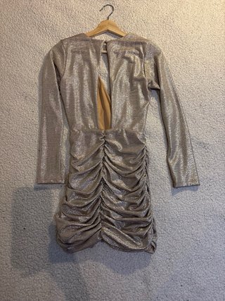 Vestido de fiesta Studio F dorado metalizado