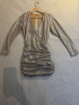 Vestido de fiesta Studio F dorado metalizado