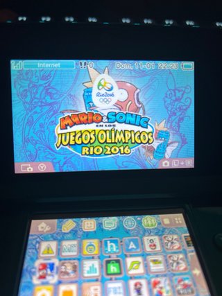 Nintendo 3DS con HSHOP Azul con funda roja!
