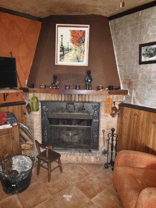 Finca de recreo en Cihuri  Negociable