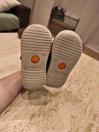 Zapatillas Biomecanics Talla 22 Espacio