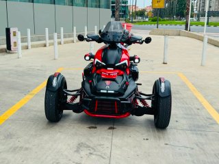 Can-Am Ryker Rally Trike Negro/Rojo