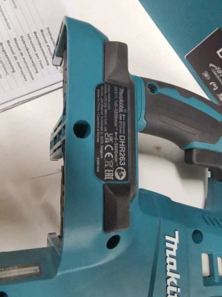 Martillo ligero makita original 36v (18vx2)