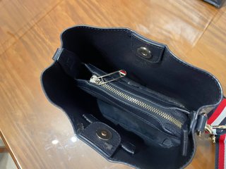 Bolso Tommy Hilfiger Negro Multicolor