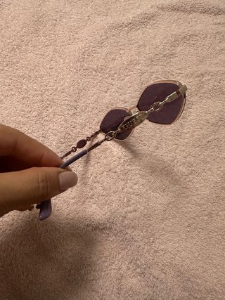 Gafas de sol Guess moradas