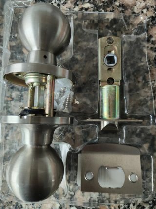 Pomos de puerta TESA laton y Amig inoxidable