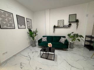 Venta piso en ciudad jardin (cortijo bazan) malaga