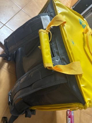 Mochila Glovo Amarilla
