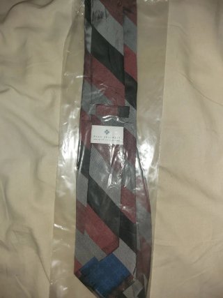 Corbata Ryan Seacrest Rayas Gris/Rojo