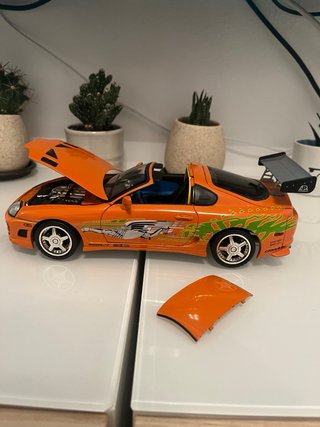 Toyota Supra “A Todo Gas” 1/18 Naranja