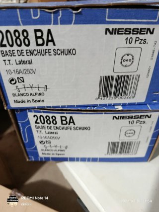 10 Bases Enchufe Schuko Niessen Stylo Nuevas