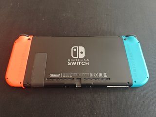 Consola Nintendo Switch + Super Mario Galaxy 1 y 2