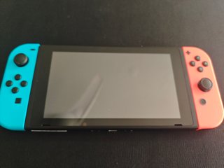 Consola Nintendo Switch + Super Mario Galaxy 1 y 2