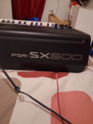 Yamaha PSR-SX600 Workstation Teclado