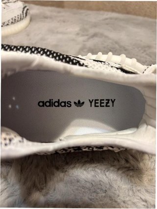 Adidas Yeezy Boost 350 V2 Zebra 38.5