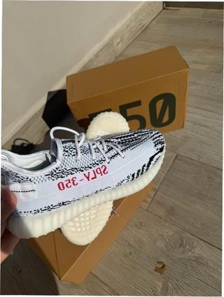 Adidas Yeezy Boost 350 V2 Zebra Talla 42.5