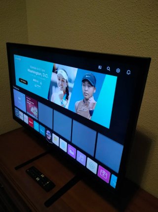 LG Smart TV 32 Full HD + Soporte