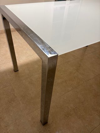 Mesa de comedor cristal y metal