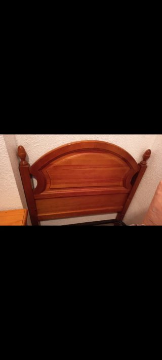 Cabecero de madera maciza estilo provenzal