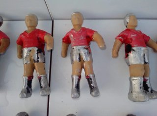 Lote Figuras Futbolín + Mangos Madera