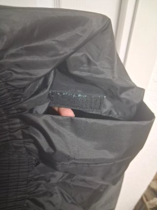 Cubrepantalon de agua negro