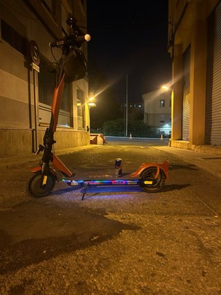 Patinete Eléctrico Red Bull Racing