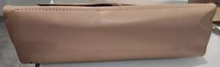 Pochette cipria con fiori bianchi