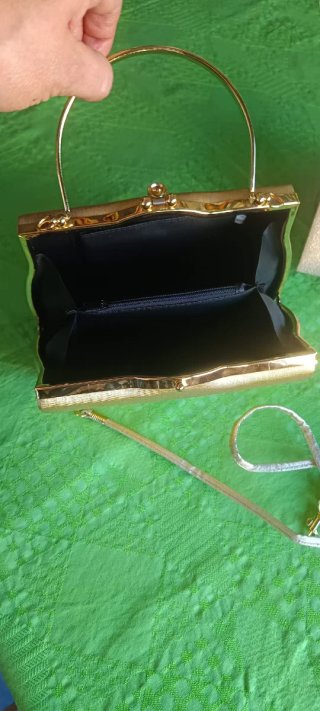 Juego Bolso y Cartera Dorados
