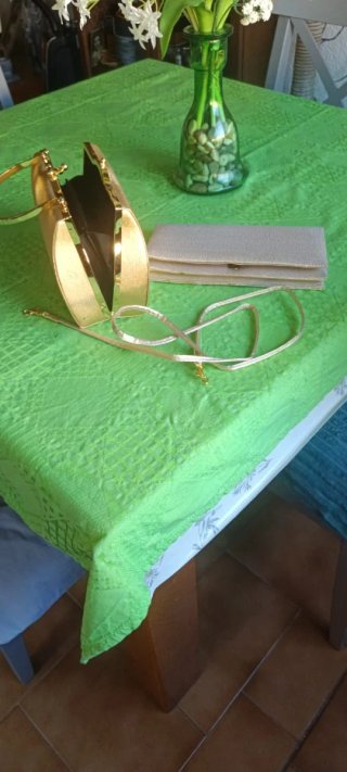 Juego Bolso y Cartera Dorados