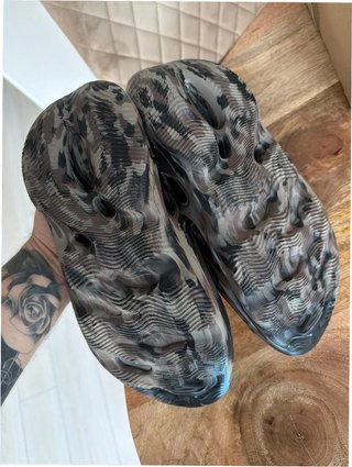 Adidas Yeezy Foam Runner MX Cinder Talla 42