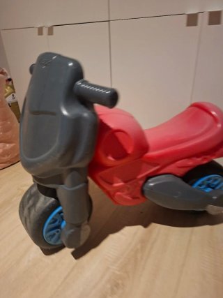 Moto correpasillos infantil roja