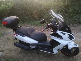 Kymco Super Dink 300i - Maxi Scooter