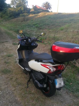 Kymco Super Dink 300i - Maxi Scooter