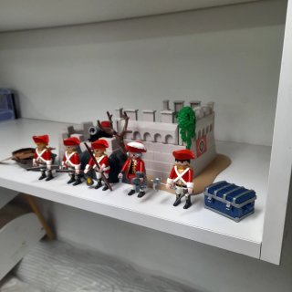 Playmobil Fortaleza y Figuras