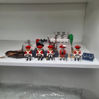 Playmobil Fortaleza y Figuras