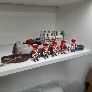 Playmobil Fortaleza y Figuras