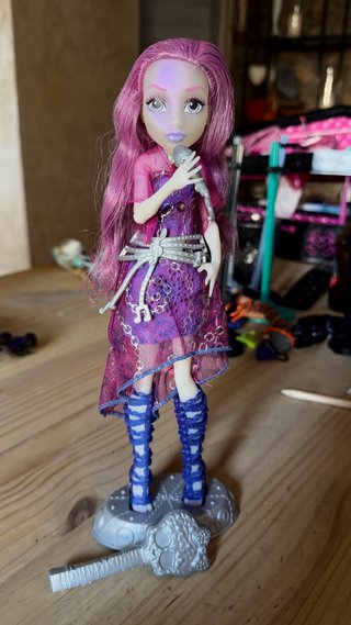 Monster High Ari Hauntington Muñeca