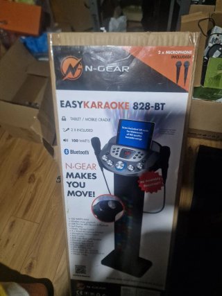 N-GEAR EASYKARAOKE 828-BT con 2 Micrófonos
