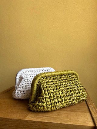 Bolso clutch tejido verde oliva