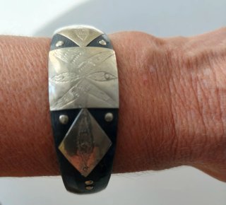 Pulseras Brazaletes Tuareg Cuero y Metal