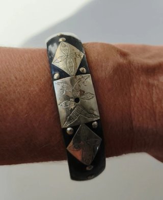 Pulseras Brazaletes Tuareg Cuero y Metal
