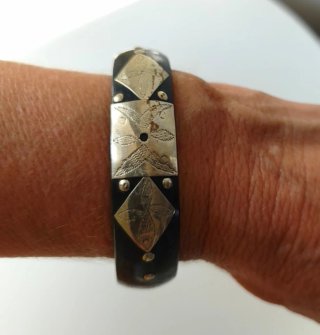 Pulseras Brazaletes Tuareg Cuero y Metal