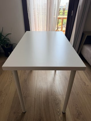 Escritorio blanco LINMON  + silla IKEA menta