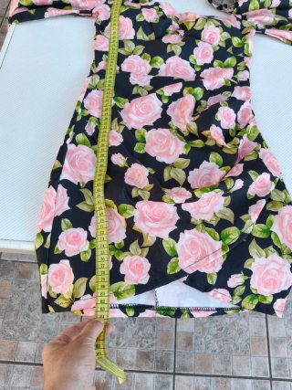 Vestido corto estampado flores
