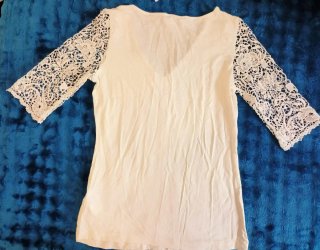 Blusa blanca con encaje talla S