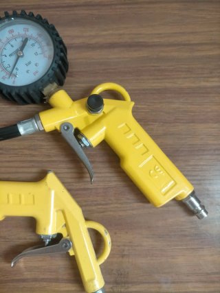 Pistola de aire con manómetro