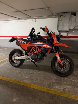 KTM 690 SMC Supermotard Naranja/Azul
