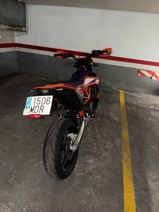 KTM 690 SMC Supermotard Naranja/Azul