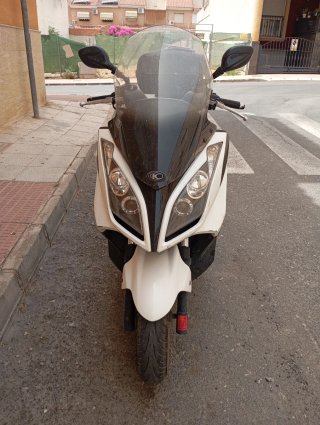 Kymco Maxi Scooter