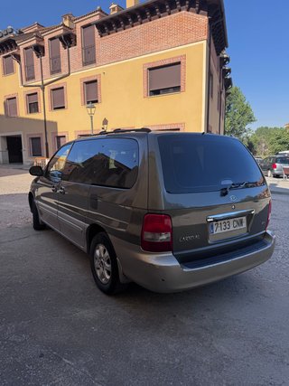KIA Carnival 2.9CRDi